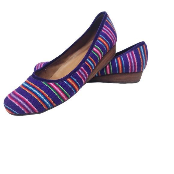 Fortress of Inca Peru Blue Striped Fabric Ballet Flats Size 8 - Picture 1 of 5